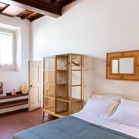 Unique Gem In Piazza Duomo Apartamento